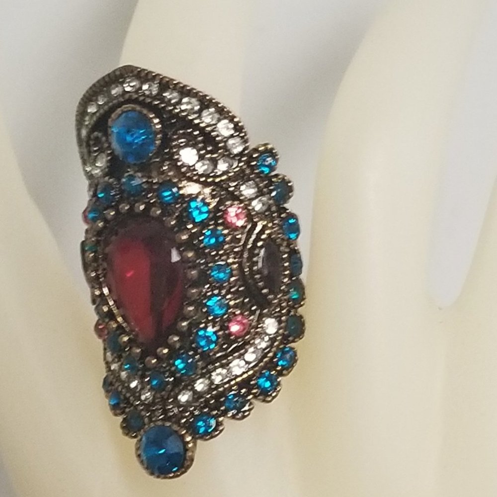 New Antiqued Jeweled Crystals Gypsy Magic Statement Ring - Picture 2 of 6